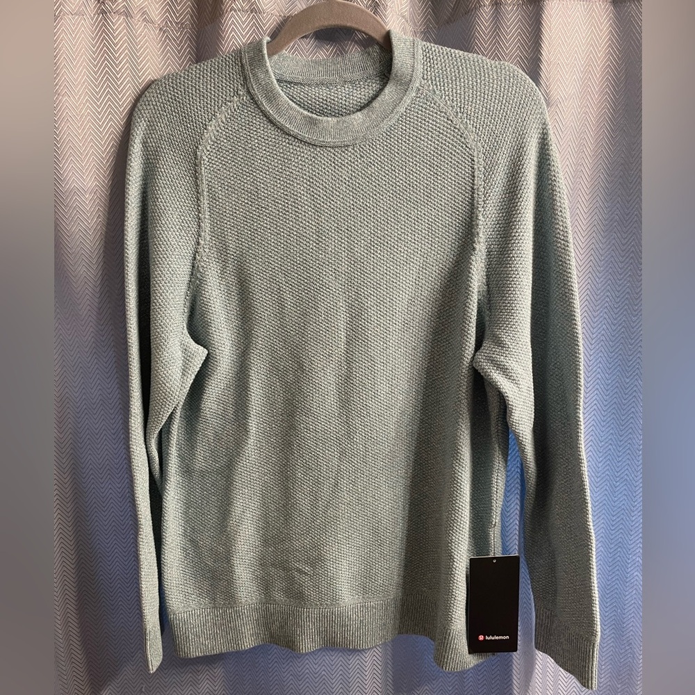 Lululemon Men's textured knit sweater